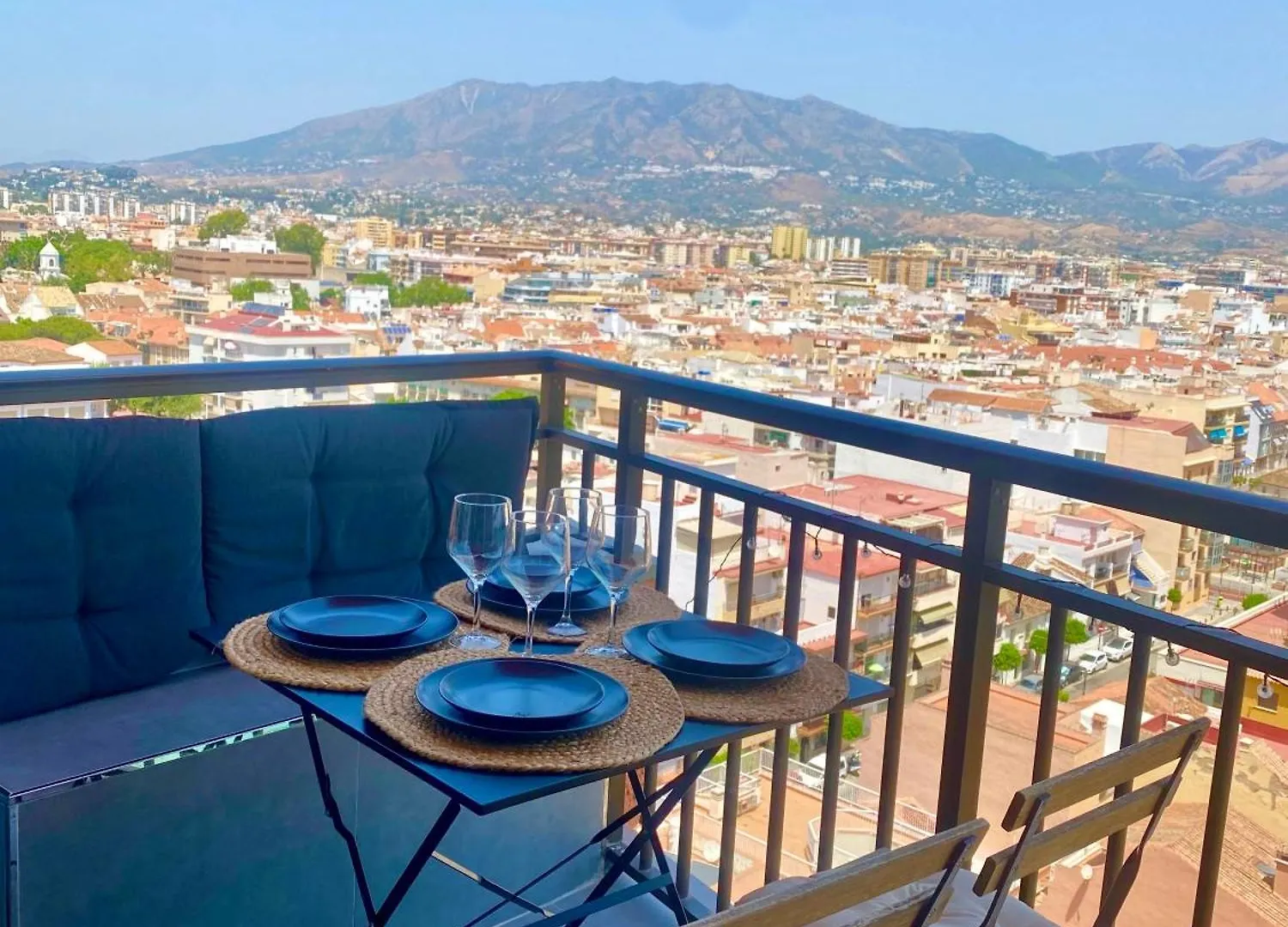 Apartment Moderno En Primera Linea De Playa Fuengirola Spain